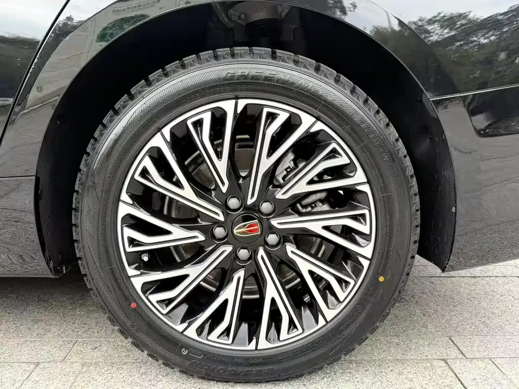 Hongqi Hongqi H5 — миниатюра 18