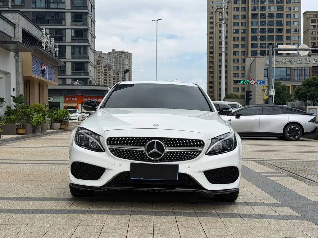 Mercedes-Benz C-Class — миниатюра 2