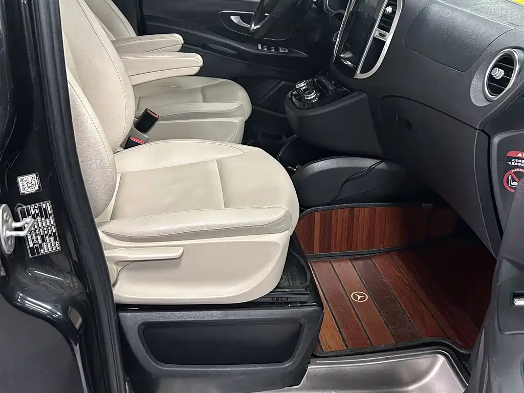 Mercedes-Benz Vito — миниатюра 7