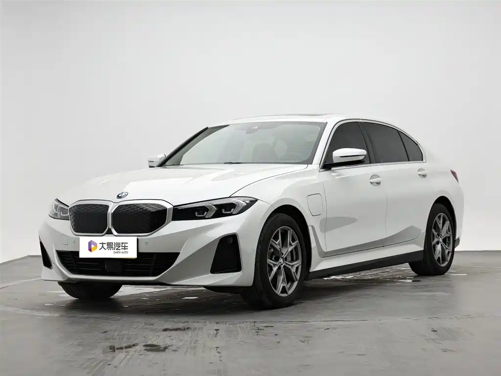 BMW i3 2025