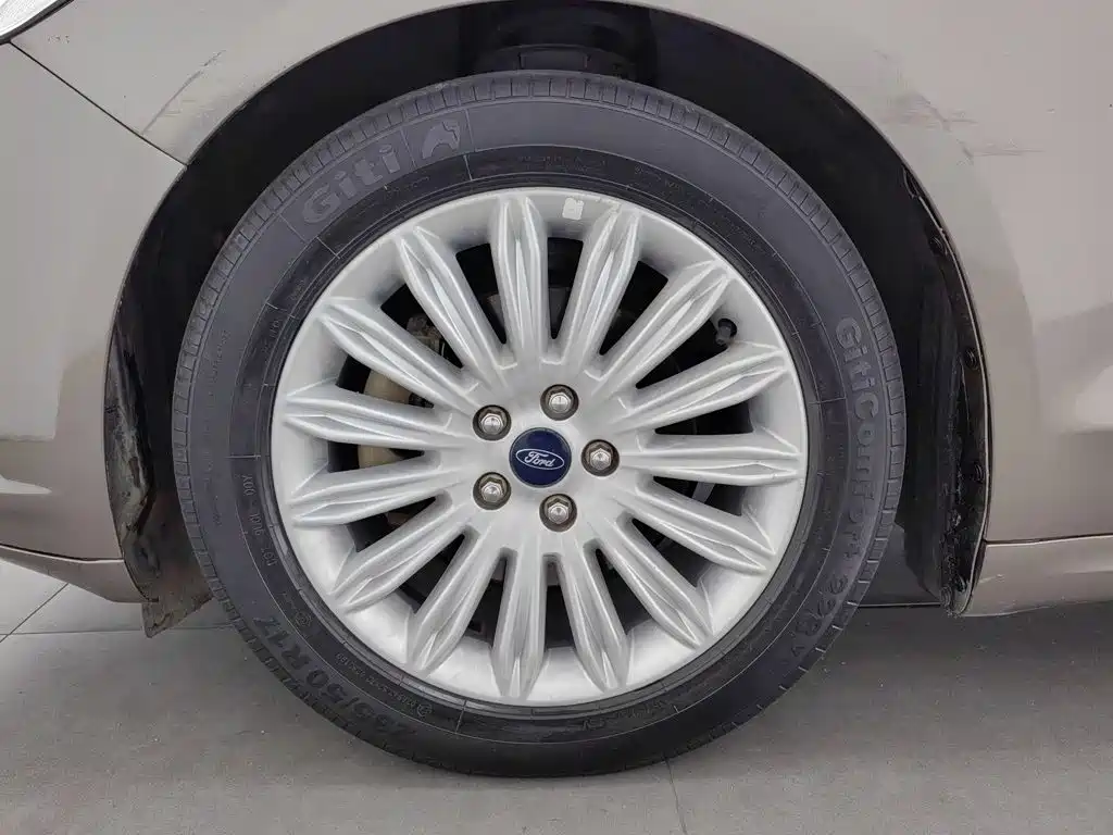 Ford Mondeo — миниатюра 17