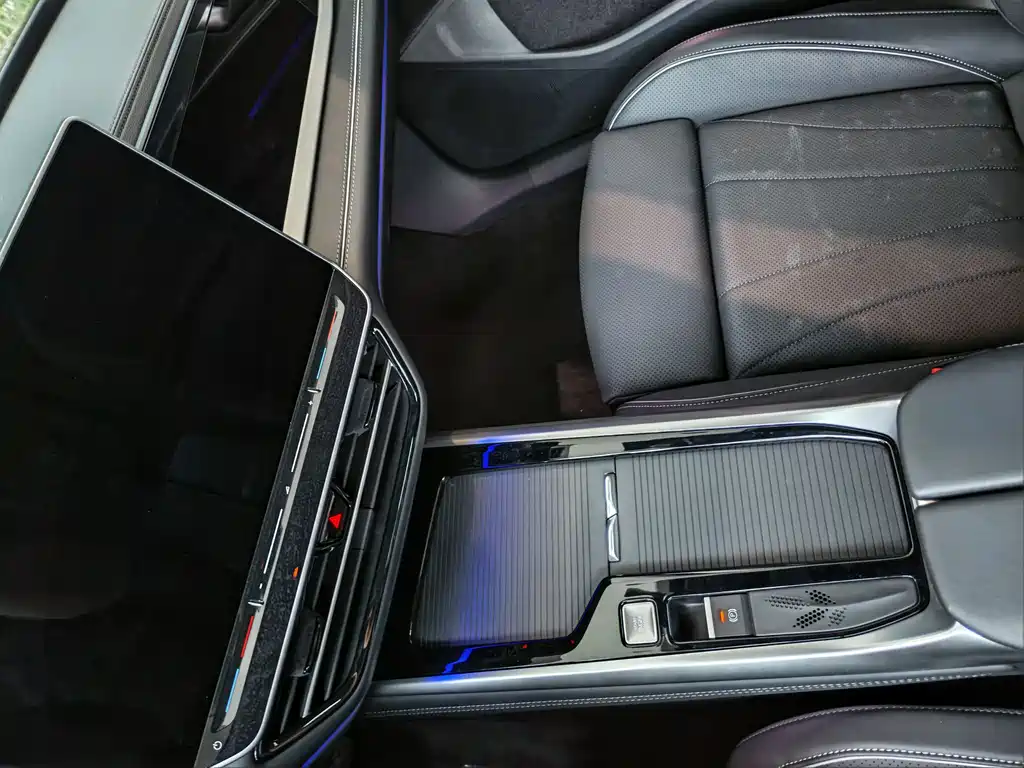 Volkswagen Passat 2025 Pro 380TSI
