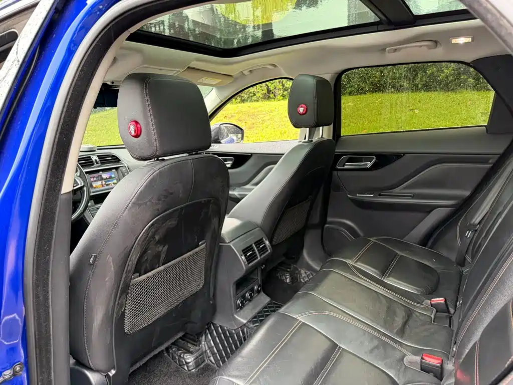 Jaguar F-PACE — миниатюра 11