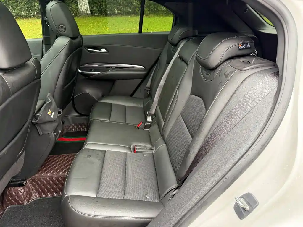 Cadillac XT4 — миниатюра 12