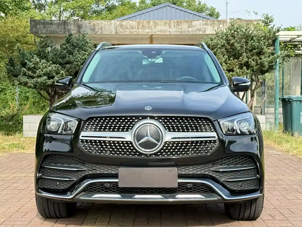 Mercedes-Benz GLE (Import) — миниатюра 2