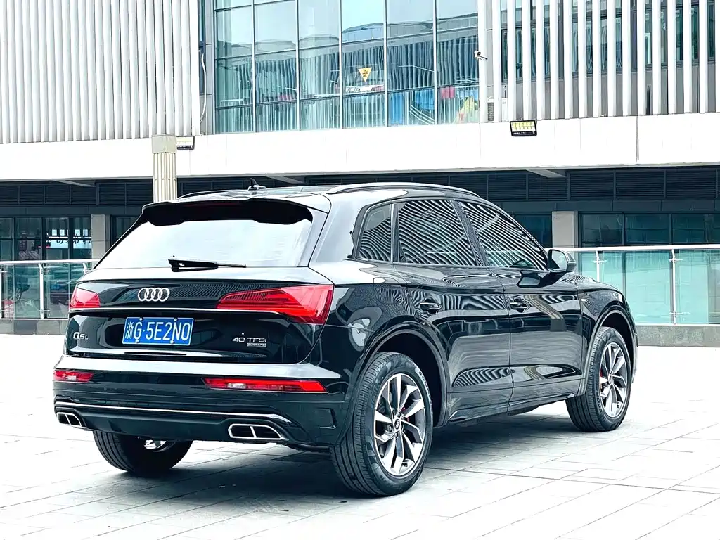 Audi Q5L 2024 40 TFSI Luxury