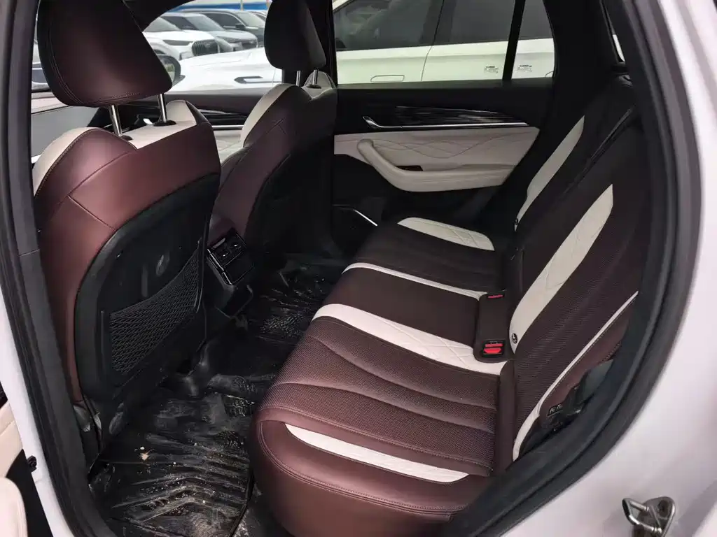 Geely Xingyue L — миниатюра 7