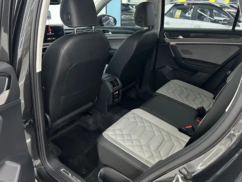 Volkswagen Tayron 2023 280TSI Luxury Plus