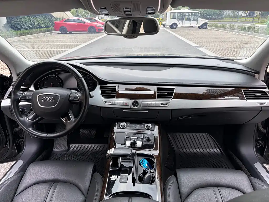Audi A8 — миниатюра 13