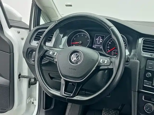 Volkswagen Golf — миниатюра 10