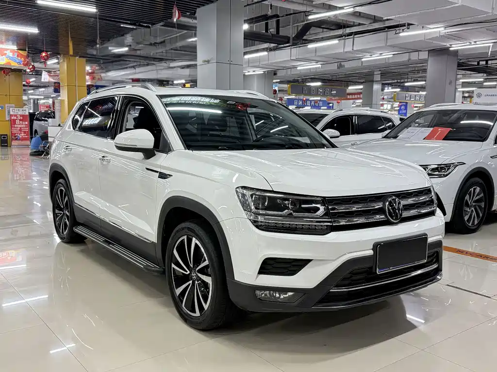 Volkswagen Tharu — миниатюра 3
