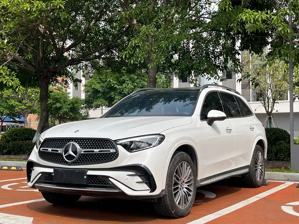 Mercedes-Benz GLC 2023