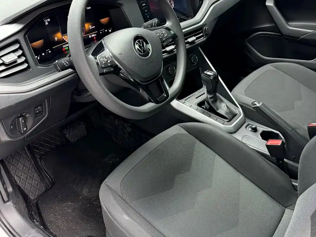 Volkswagen Polo — миниатюра 8