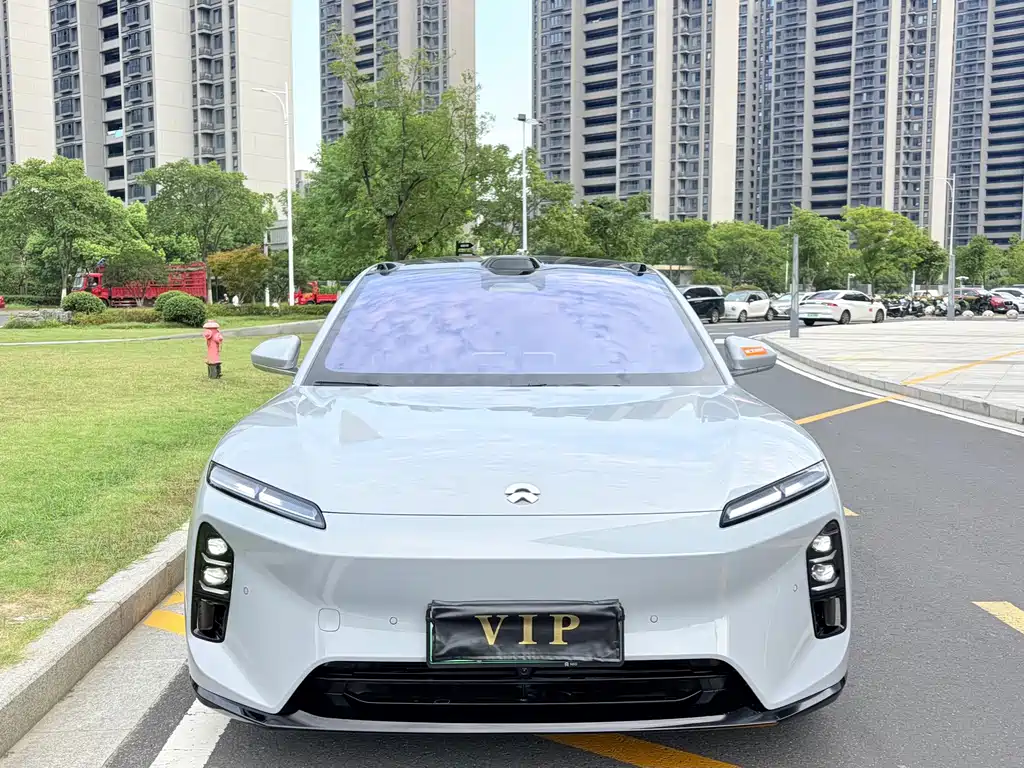NIO ET5T — миниатюра 2