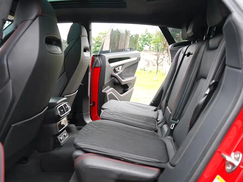 Lamborghini Urus — миниатюра 14