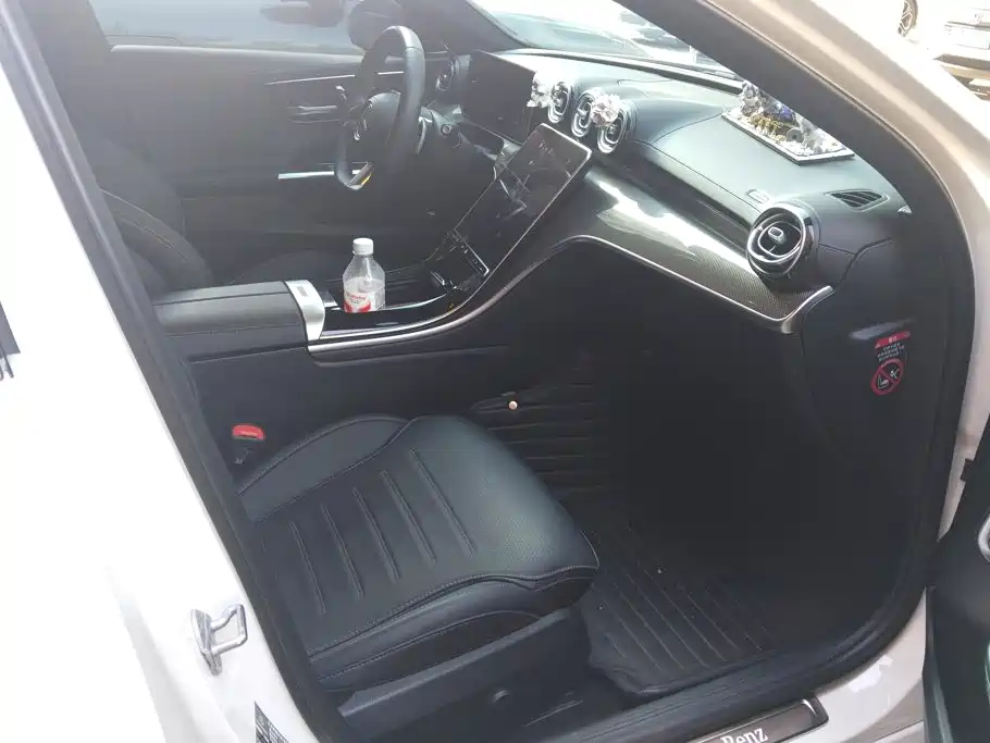 Mercedes-Benz C-Class — миниатюра 8