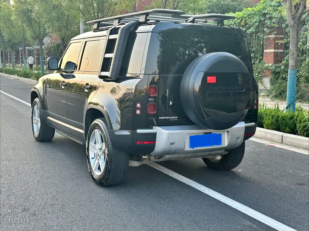 Land Rover Defender — миниатюра 6