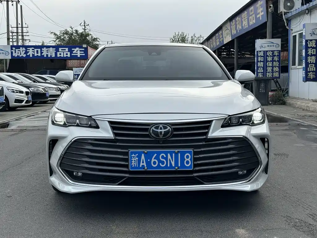 Toyota Avalon — миниатюра 2