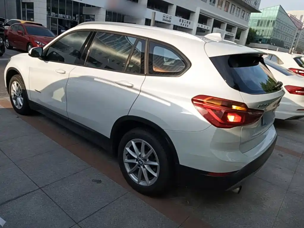 BMW X1 — миниатюра 5