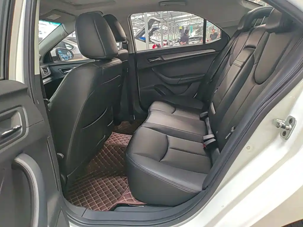 Roewe 360 — миниатюра 17