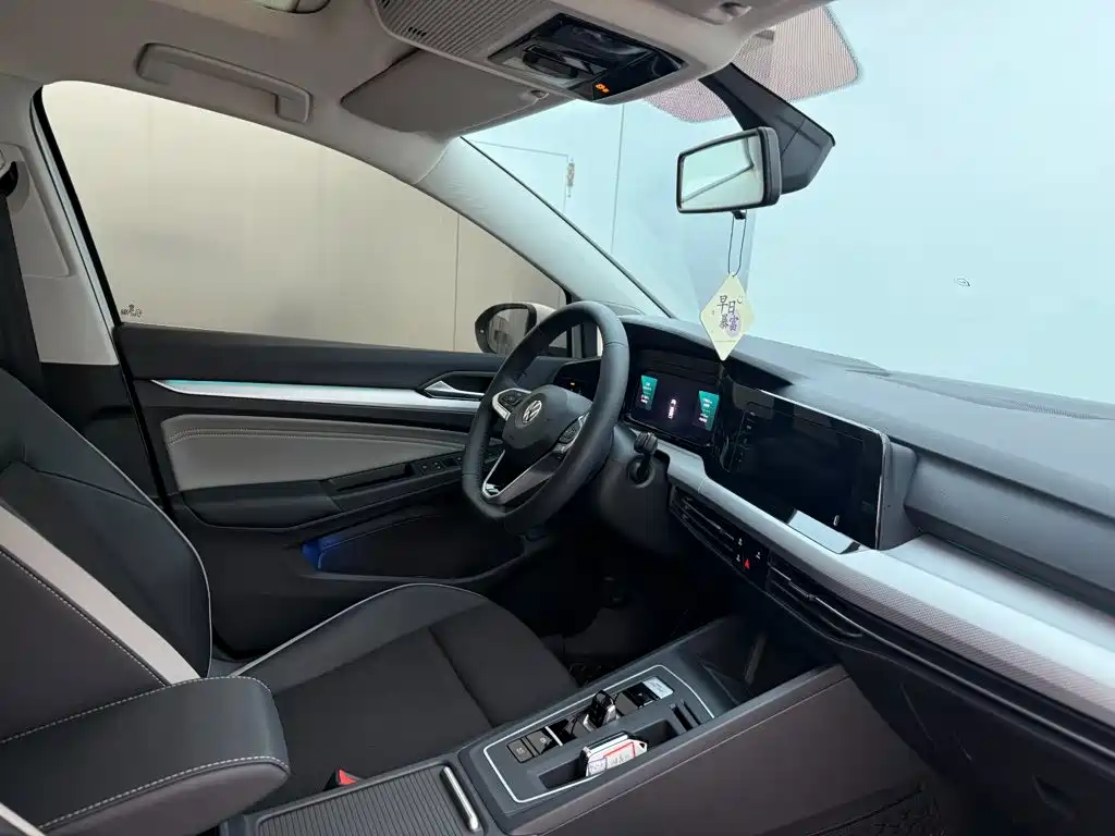 Volkswagen Golf — миниатюра 15