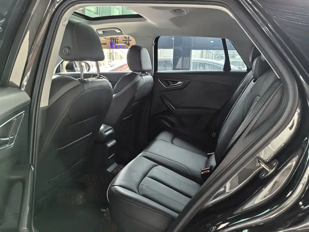 Audi Q2L — миниатюра 8