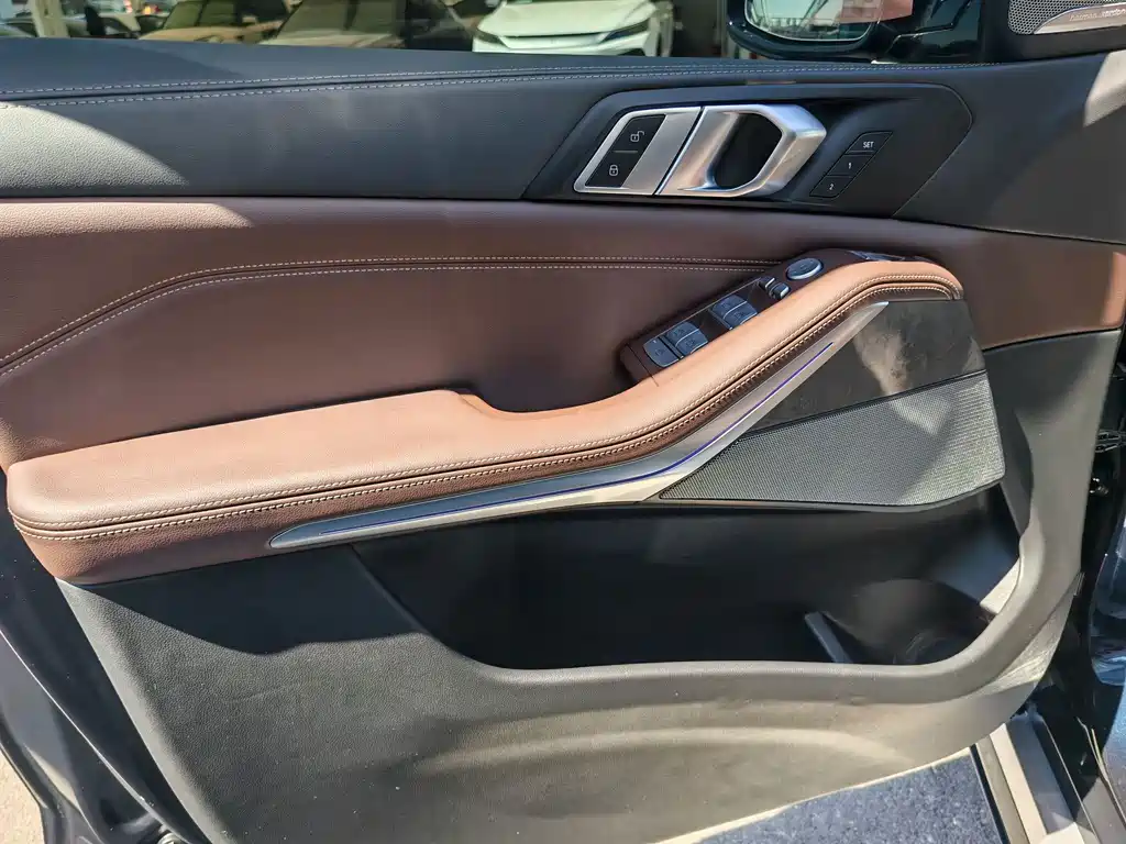BMW X5 — миниатюра 13
