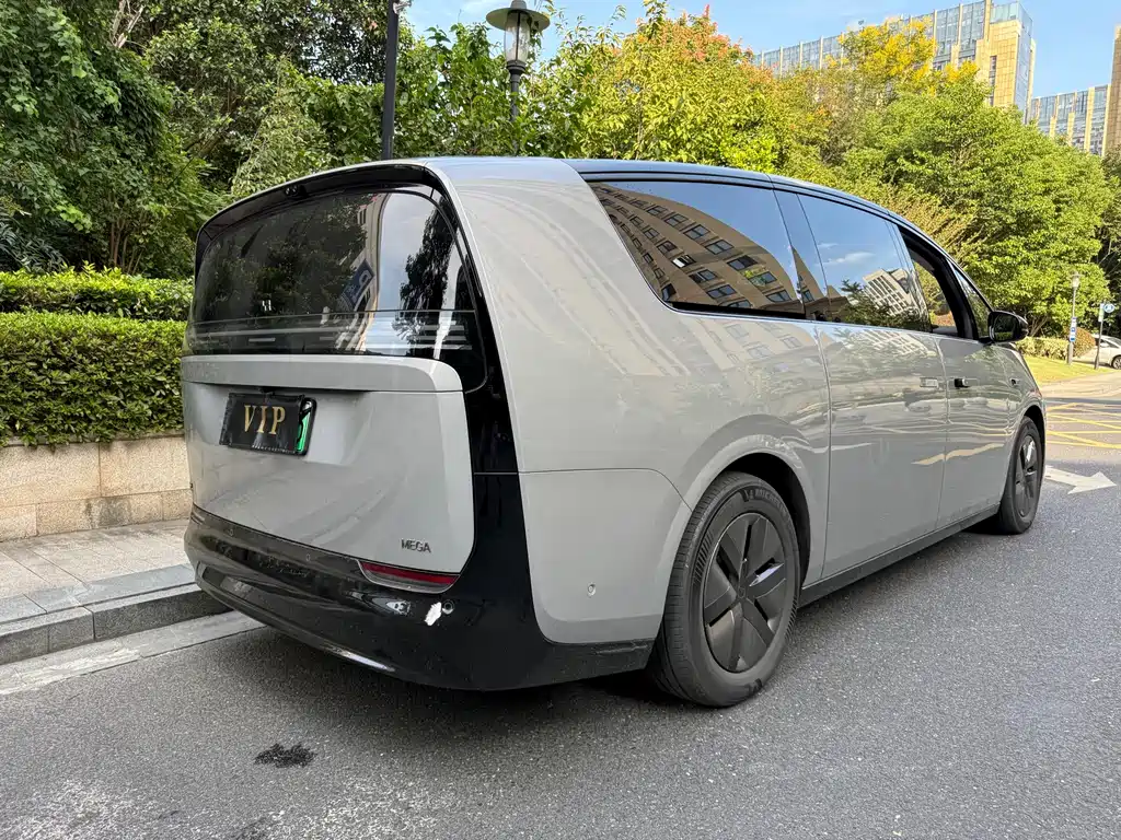 Li Auto Li MEGA — миниатюра 8