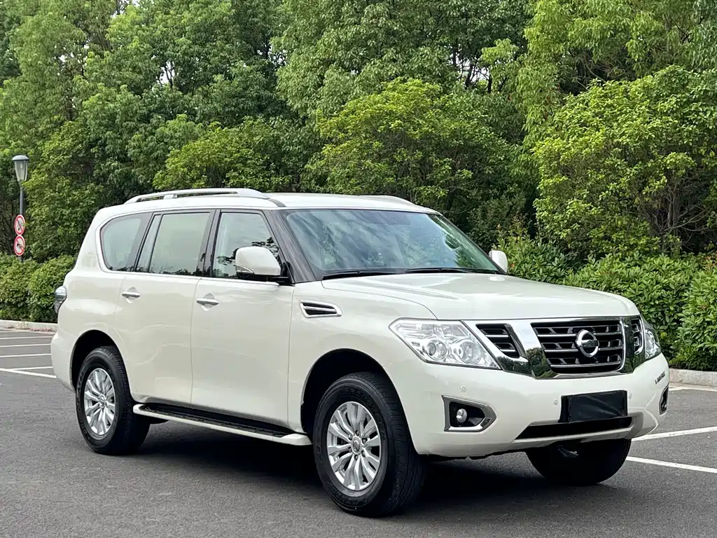 Nissan Patrol — миниатюра 3
