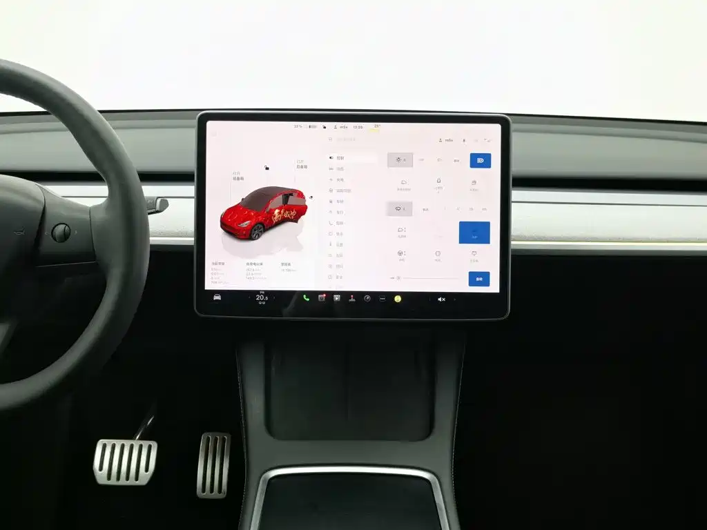 Tesla Model Y — миниатюра 12