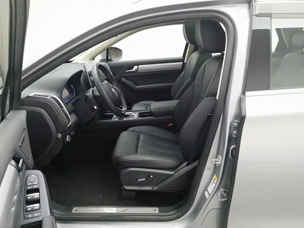 BYD Tang — миниатюра 10