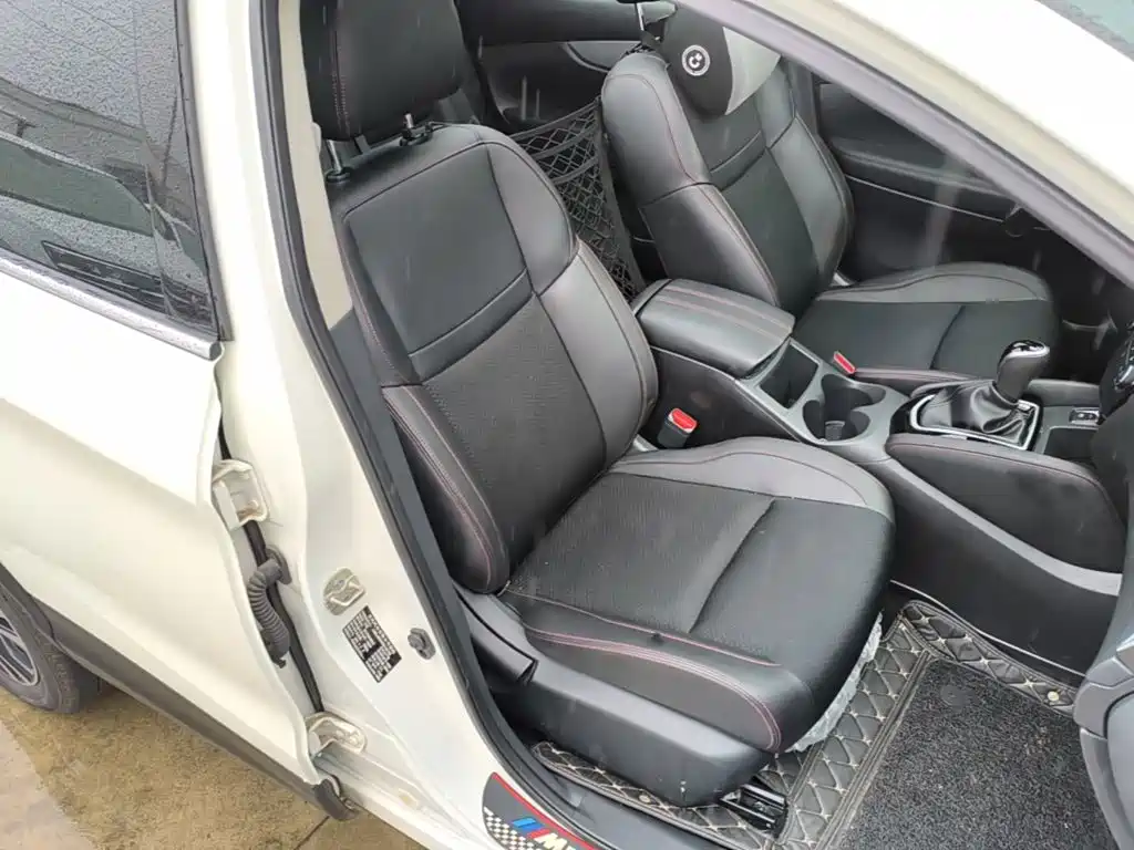 Nissan Qashqai — миниатюра 25