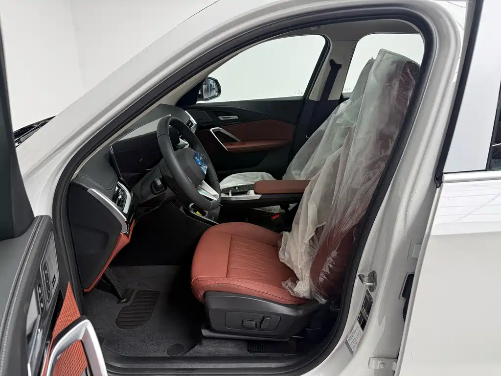 BMW X1 — миниатюра 10