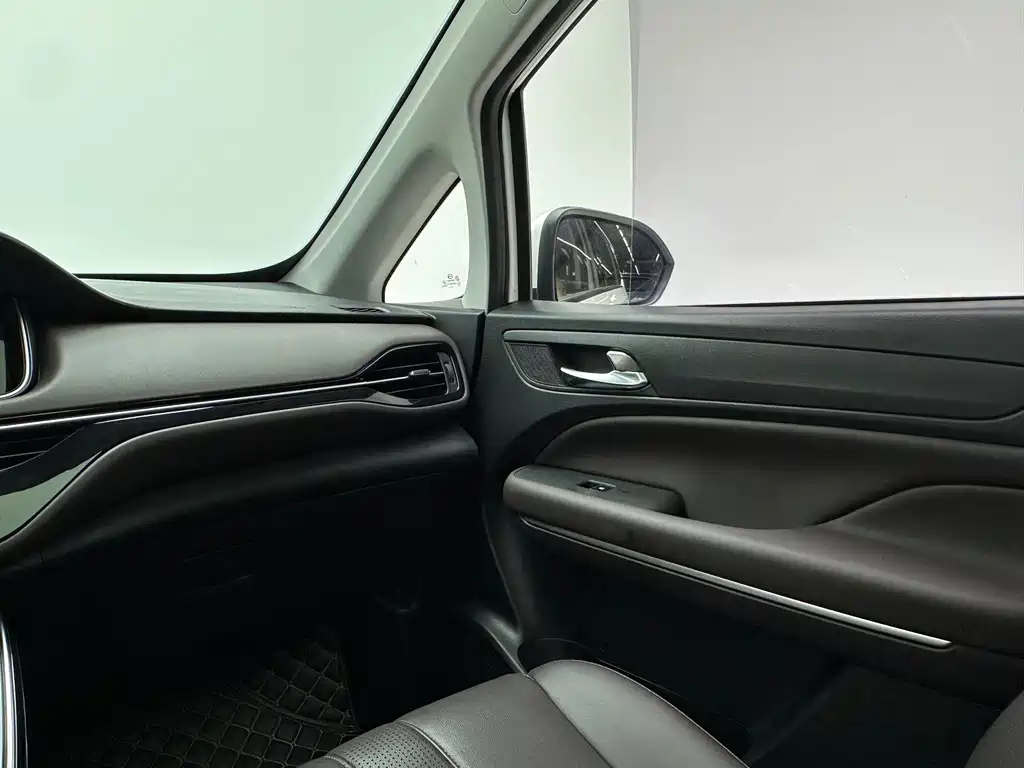 GAC Motor Trumpchi M6 — миниатюра 16