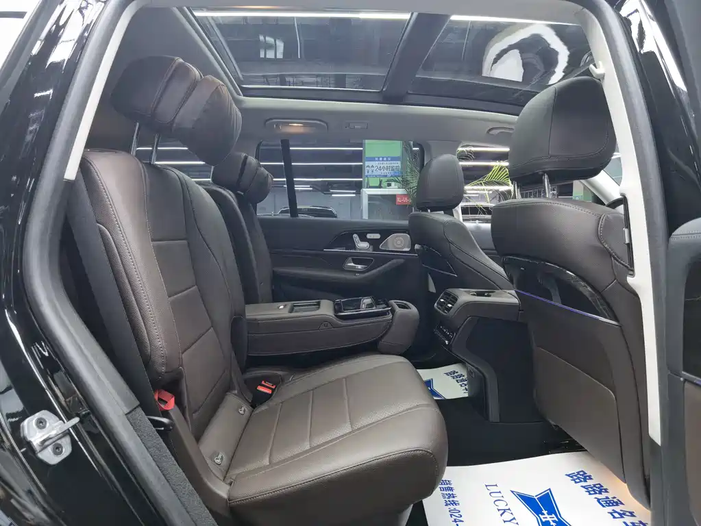 Mercedes-Benz GLS — миниатюра 9