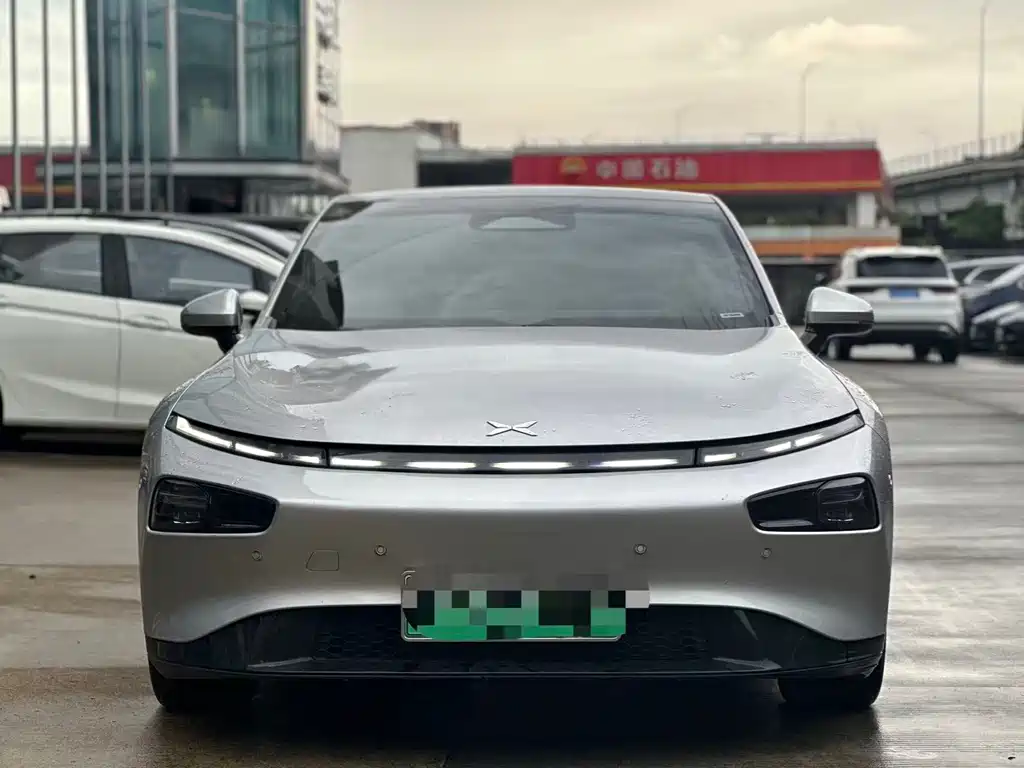 XPeng P7 — миниатюра 2