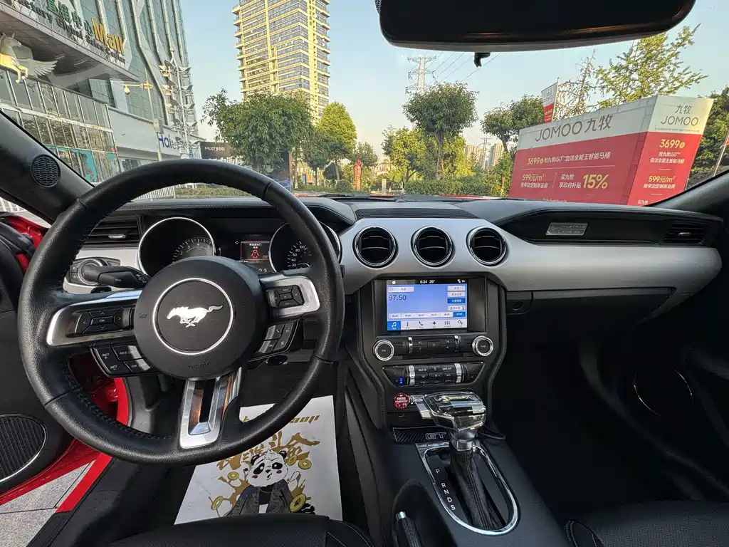 Ford Mustang — миниатюра 2