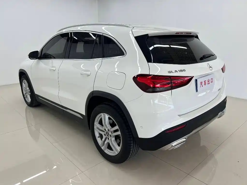 Mercedes-Benz GLA — миниатюра 6