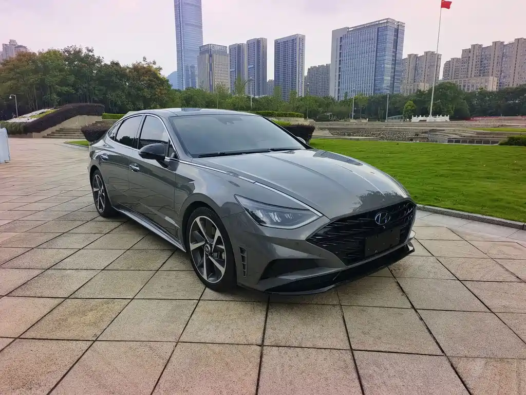 Hyundai Sonata — миниатюра 3