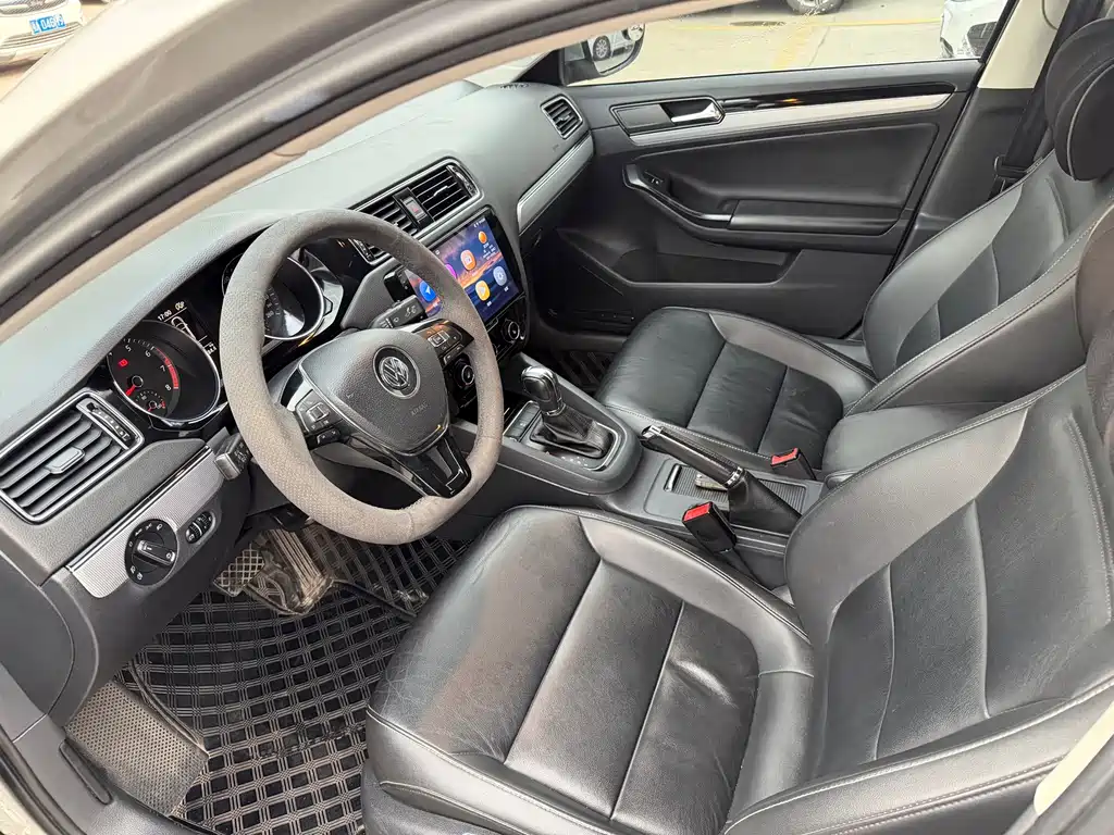 Volkswagen Sagitar — миниатюра 6