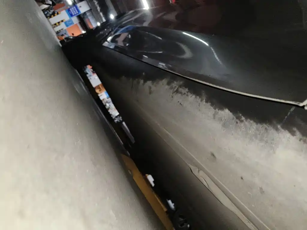Tesla Model Y — миниатюра 17