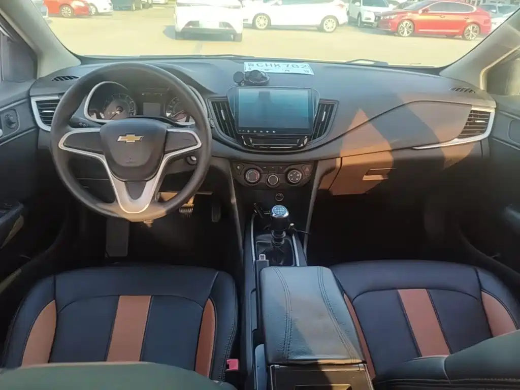 Chevrolet Cavalier — миниатюра 10
