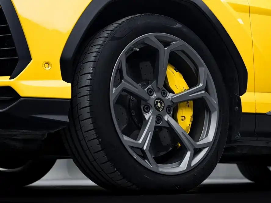 Lamborghini Urus — миниатюра 9