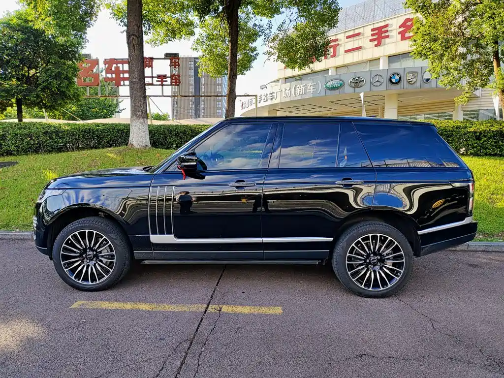 Land Rover Range Rover — миниатюра 3