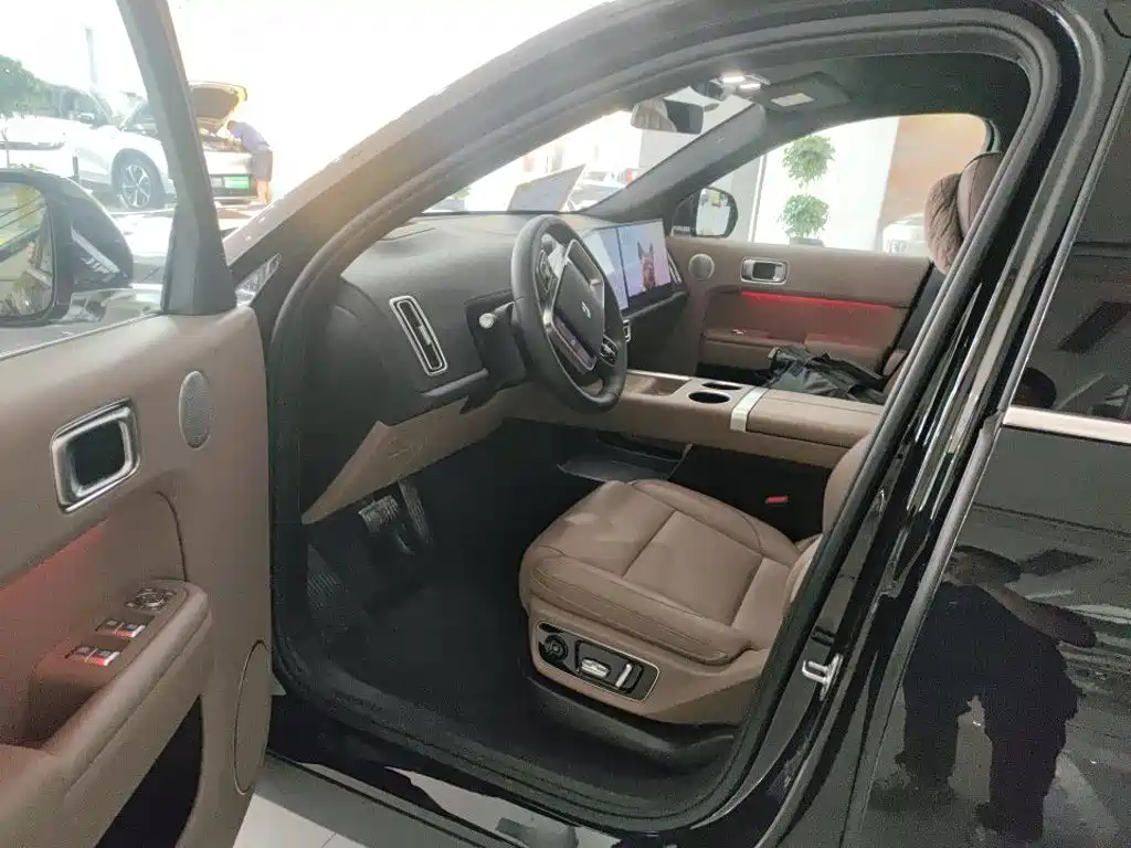 Li Auto Li L7 — миниатюра 3