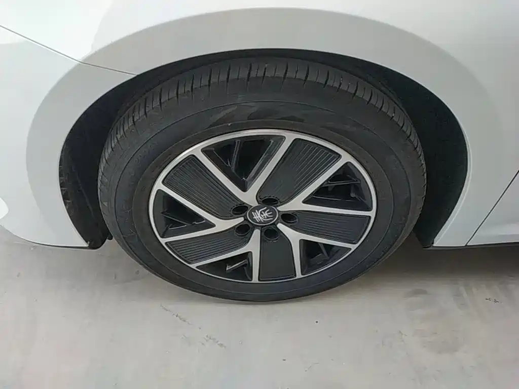 BYD Qin L — миниатюра 23