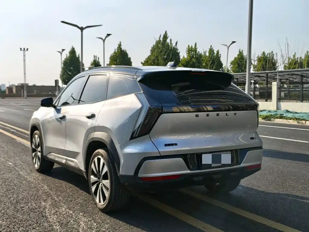 Geely Boyue L — миниатюра 4