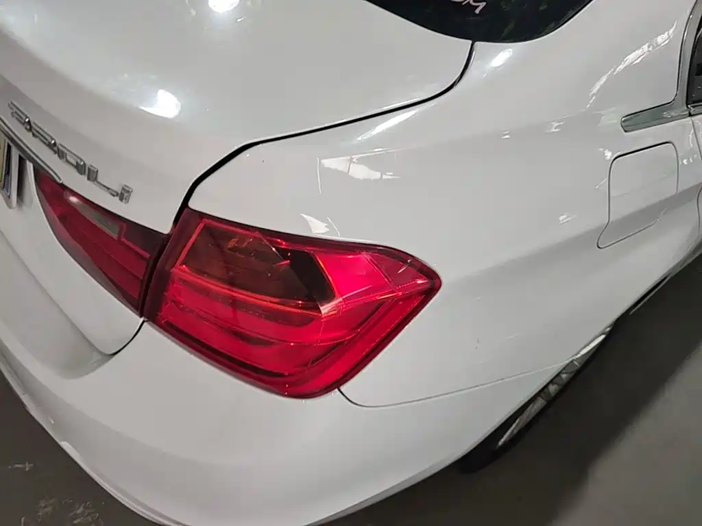 BMW 3 Series — миниатюра 8