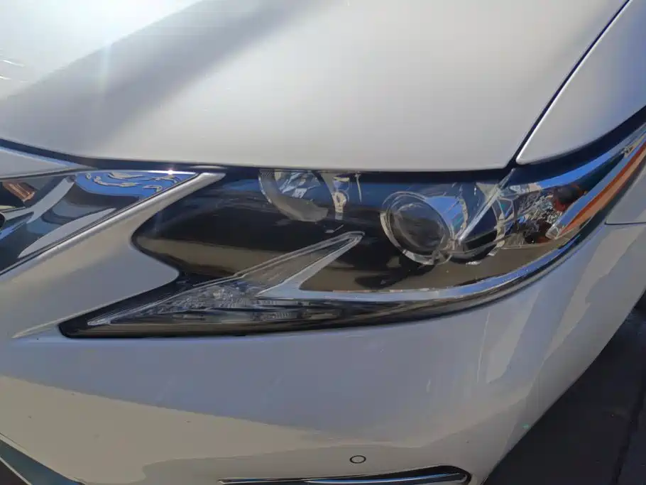 Lexus ES — миниатюра 5