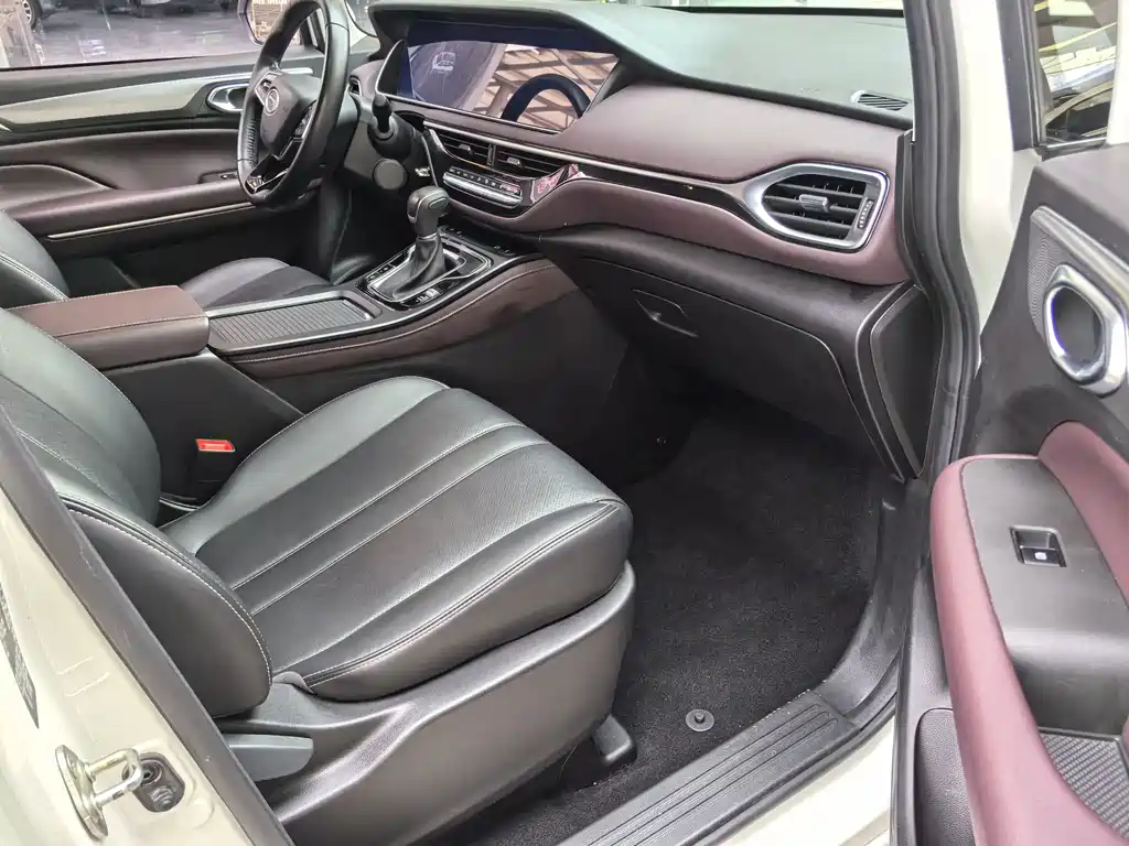 GAC Motor Trumpchi M6 — миниатюра 9